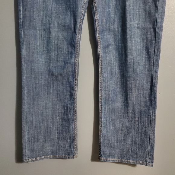 NWT Riders by Lee Womens Jeans Mid Rise Straight Leg Dark Wash Size 18 - Picture 3 of 6